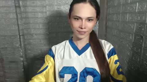 Snapshot of girlsweet_enise69xxx chatting on June 6, 2026, 5:23 am Mynameisenise online show from June 6, 2026, 5:23 am