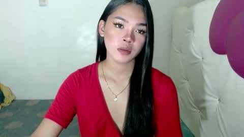 Snapshot of girlsweet_preciousxoxo chatting on October 26, 2025, 5:24 am Precious online show from October 26, 2025, 5:24 am