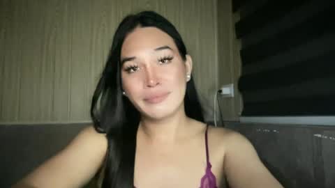 Snapshot of girlthatuneedrhainexxx chatting on July 14, 2026, 4:02 pm RHAINEEE online show from July 14, 2026, 4:02 pm