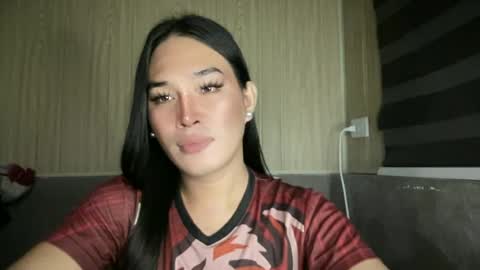 Snapshot of girlthatuneedrhainexxx chatting on July 16, 2026, 6:14 pm RHAINEEE online show from July 16, 2026, 6:14 pm