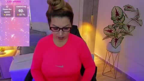 Snapshot of gisela27 chatting on May 18, 2026, 12:55 pm Gisella online show from May 18, 2026, 12:55 pm