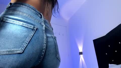 Gisell online show from April 7, 2026, 1:11 pm