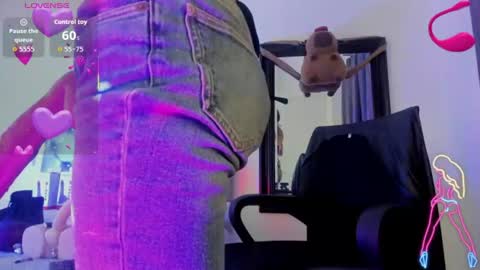 Snapshot of gisell_taylor18 chatting on June 16, 2026, 12:08 pm gisell taylor online show from June 16, 2026, 12:08 pm