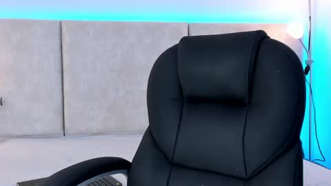 Snapshot of giselle_lauren chatting on May 21, 2026, 10:17 pm Giselle online show from May 21, 2026, 10:17 pm