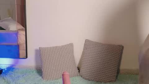 Snapshot of giselleclair chatting on November 8, 2025, 1:11 pm giselleclair online show from November 8, 2025, 1:11 pm