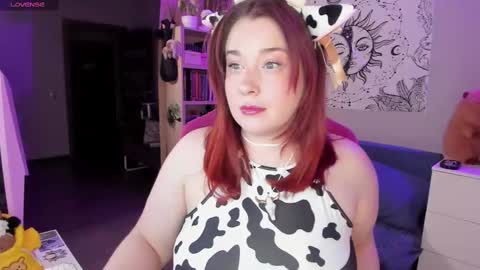 AlexaMillis online show from February 20, 2025, 7:41 pm