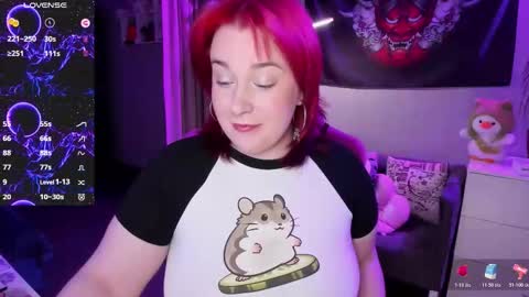 AlexaMillis online show from November 17, 2025, 10:48 pm