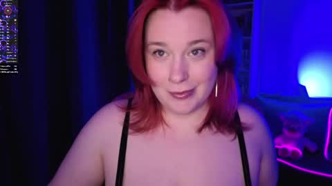 Snapshot of gitera_ chatting on May 26, 2026, 9:33 pm AlexaMillis online show from May 26, 2026, 9:33 pm