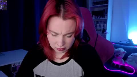 Snapshot of gitera_ chatting on June 25, 2026, 9:52 pm AlexaMillis online show from June 25, 2026, 9:52 pm