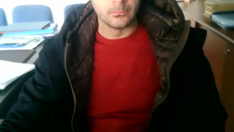 Snapshot of giuseppevai1 chatting on April 4, 2026, 8:12 am giuseppevai1 online show from April 4, 2026, 8:12 am