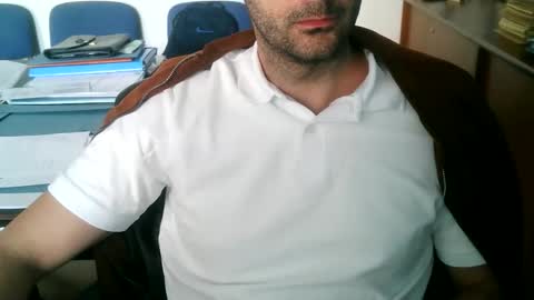 Snapshot of giuseppevai1 chatting on April 14, 2026, 8:42 am giuseppevai1 online show from April 14, 2026, 8:42 am