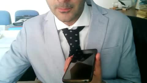 Snapshot of giuseppevai1 chatting on April 15, 2026, 9:27 am giuseppevai1 online show from April 15, 2026, 9:27 am