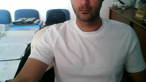 Snapshot of giuseppevai1 chatting on April 17, 2026, 3:59 pm giuseppevai1 online show from April 17, 2026, 3:59 pm