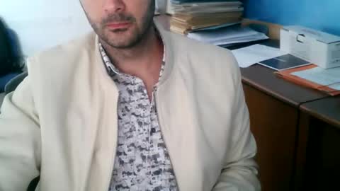 Snapshot of giuseppevai1 chatting on April 30, 2026, 9:37 am giuseppevai1 online show from April 30, 2026, 9:37 am