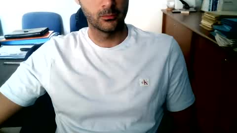 Snapshot of giuseppevai1 chatting on July 4, 2026, 9:15 am giuseppevai1 online show from July 4, 2026, 9:15 am