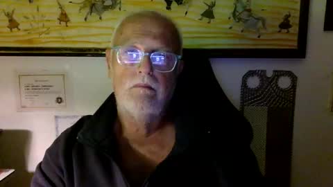 Snapshot of giutomma930394 chatting on May 17, 2026, 9:55 pm giutomma930394 online show from May 17, 2026, 9:55 pm