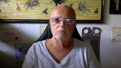 Snapshot of giutomma930394 chatting on May 30, 2026, 9:39 am giutomma930394 online show from May 30, 2026, 9:39 am