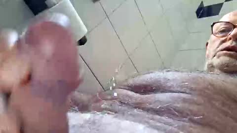 Snapshot of giutomma930394 chatting on June 3, 2026, 1:46 pm giutomma930394 online show from June 3, 2026, 1:46 pm