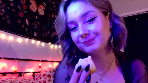 givemesweetdreams online show from January 23, 2025, 3:48 am