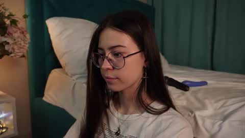 Agness online show from March 15, 2026, 3:07 pm