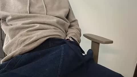 Snapshot of gjustaguym chatting on April 4, 2026, 10:57 am gjustaguym online show from April 4, 2026, 10:57 am