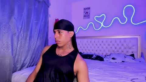 Snapshot of glader_guy chatting on September 30, 2025, 10:37 pm only for you bby online show from September 30, 2025, 10:37 pm