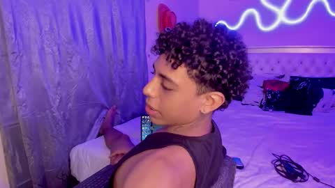 Snapshot of glader_guy chatting on October 23, 2025, 10:08 pm only for you bby online show from October 23, 2025, 10:08 pm