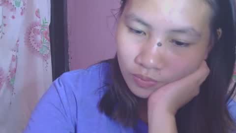 Snapshot of glamgoddess23 chatting on October 22, 2025, 12:44 am glamgoddess23 online show from October 22, 2025, 12:44 am