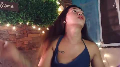 Snapshot of glamorous_trixie chatting on December 16, 2025, 5:34 am glamorous_trixie online show from December 16, 2025, 5:34 am