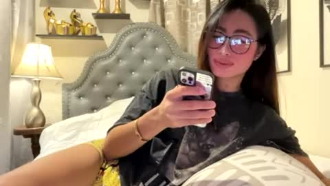 Snapshot of gleiahong chatting on August 3, 2026, 4:11 pm gleiahong online show from August 3, 2026, 4:11 pm