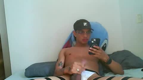 Snapshot of glen_connor_11 chatting on December 17, 2025, 5:30 pm glen_connor_11 online show from December 17, 2025, 5:30 pm