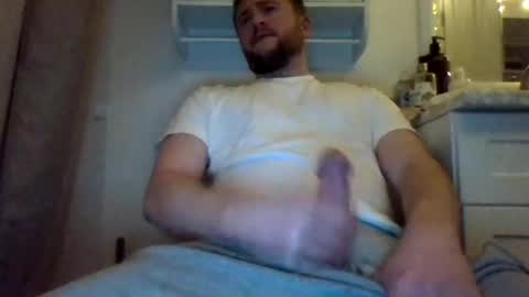 glenjam80 online show from February 6, 2025, 2:22 am