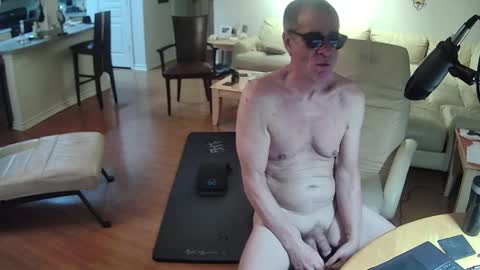 glennbitch online show from October 6, 2025, 2:20 am