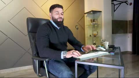 Matthew .. for short call me Matt online show from February 21, 2025, 9:43 pm