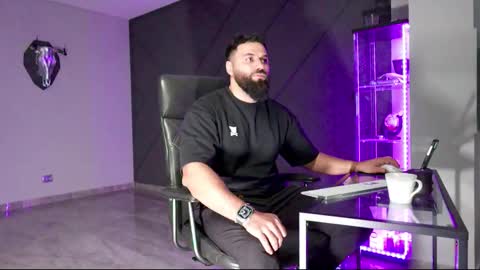 Matthew .. for short call me Matt online show from March 7, 2025, 6:54 pm