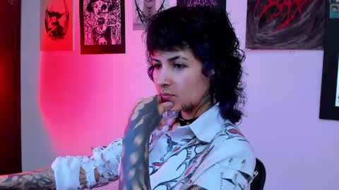 Snapshot of glitch_doll chatting on May 16, 2026, 7:34 pm NYX online show from May 16, 2026, 7:34 pm