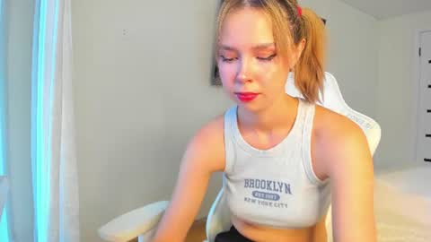 Sara online show from June 16, 2026, 4:04 am