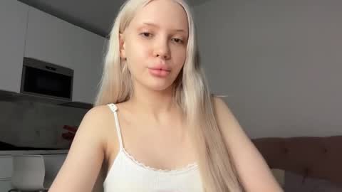 glitz_angel online show from March 17, 2026, 2:38 am