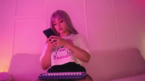 Mimi online show from May 29, 2026, 8:51 pm