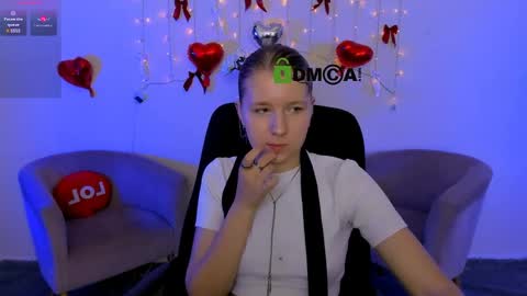 Snapshot of gloria_bubble chatting on May 14, 2026, 7:09 pm your dream online show from May 14, 2026, 7:09 pm