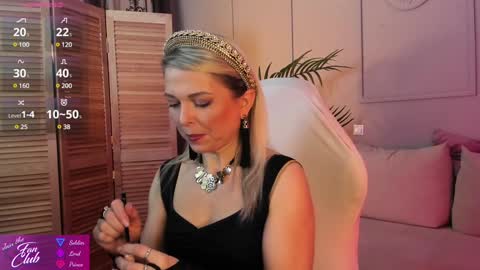 Snapshot of gloria_lovely chatting on January 28, 2025, 10:45 am Gloria online show from January 28, 2025, 10:45 am