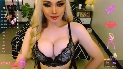 Kim - DONT FORGET TO FOLLOW AND GIME THUMBS UP online show from February 3, 2025, 4:04 am