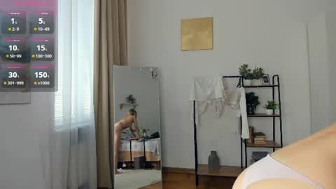 Snapshot of glossybabe_ chatting on June 29, 2026, 10:15 am Cherry online show from June 29, 2026, 10:15 am