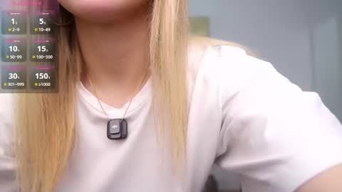 Snapshot of glossybabe_ chatting on July 3, 2026, 9:48 am Cherry online show from July 3, 2026, 9:48 am