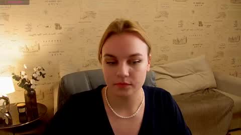 Snapshot of glow_margo chatting on May 10, 2026, 1:22 am Margo online show from May 10, 2026, 1:22 am