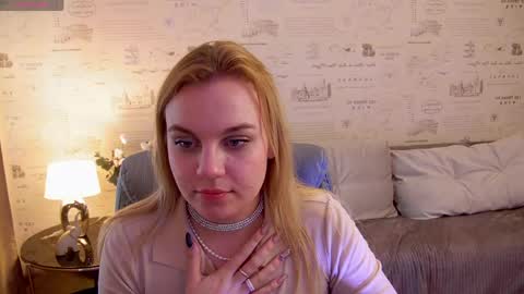 Snapshot of glow_margo chatting on May 11, 2026, 1:11 am Margo online show from May 11, 2026, 1:11 am