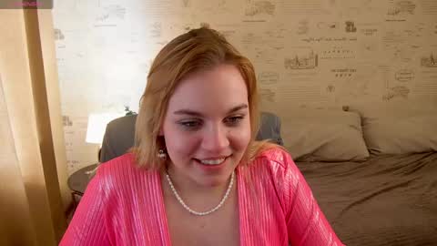 Snapshot of glow_margo chatting on May 25, 2026, 2:50 am Margo online show from May 25, 2026, 2:50 am