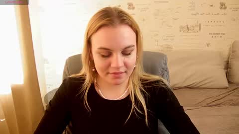 Snapshot of glow_margo chatting on June 7, 2026, 1:10 am Margo online show from June 7, 2026, 1:10 am