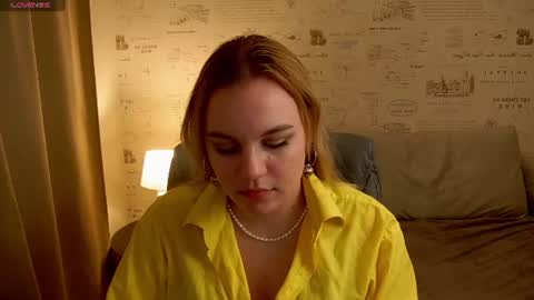 Snapshot of glow_margo chatting on June 11, 2026, 1:38 am Margo online show from June 11, 2026, 1:38 am
