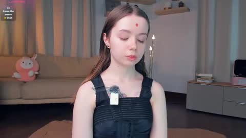 Snapshot of glowhub_ chatting on May 4, 2026, 7:54 pm Ann Eliz and Gigi online show from May 4, 2026, 7:54 pm